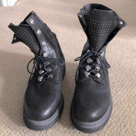 EMANUELE CRASTO (41) studded biker style boots made in Italy - Picture 4 of 12